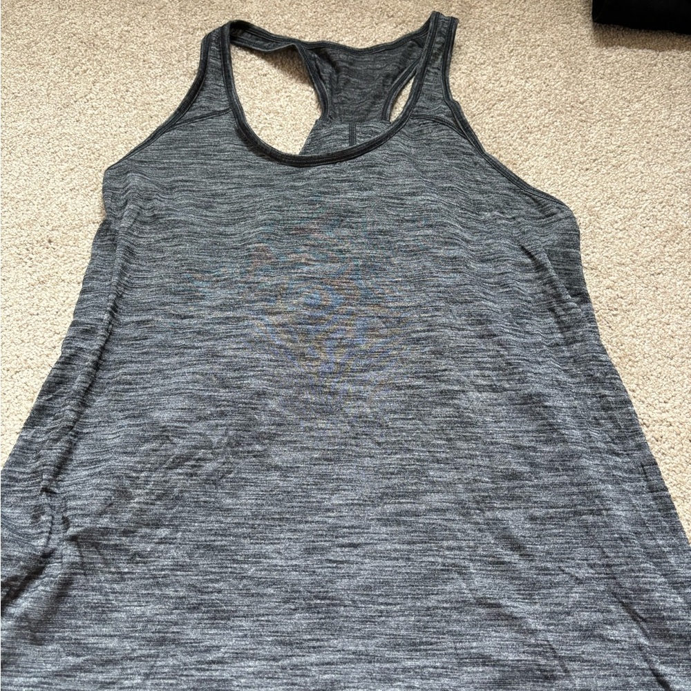 Lululemon tank size 6